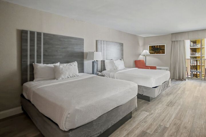 Room 30 of 164