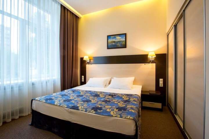 Room 10 of 45