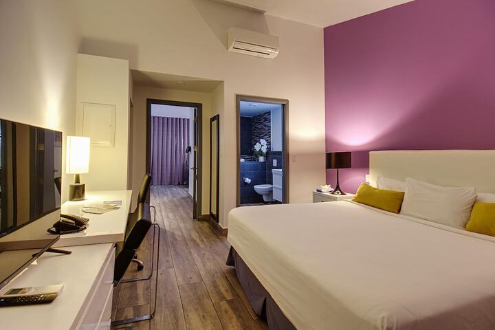 Room 15 of 40