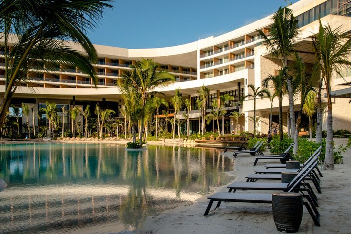 Hotel 127 of 140