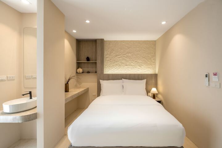 Room 8 of 41