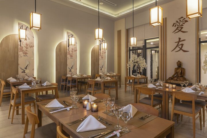 Dining 66 of 82
