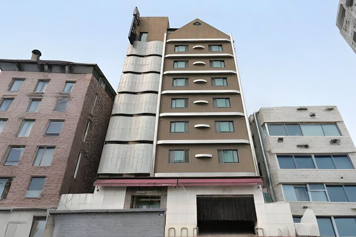 Exterior Photo
