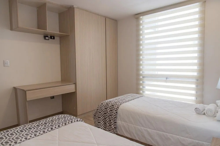 Room 3 of 16