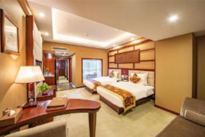 Room 10 of 10