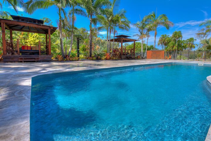 Pool 22 of 58