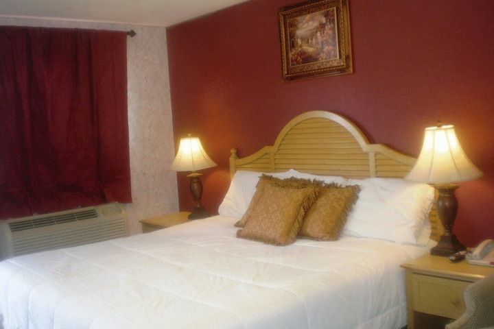 Room 5 of 25