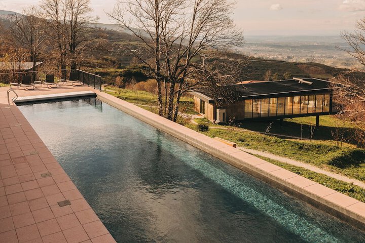 Pool 90 of 181