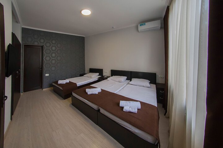 Room 5 of 47