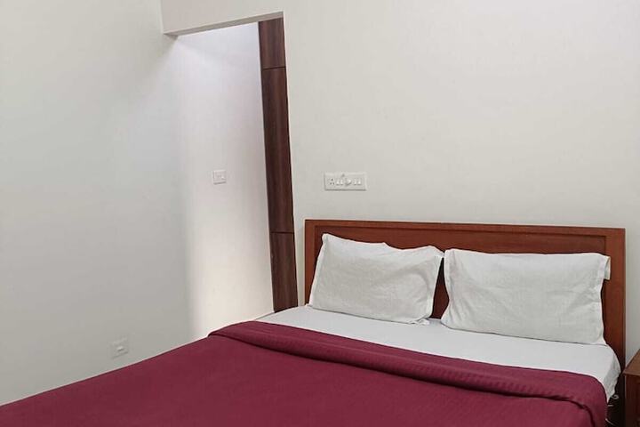 Room 6 of 39
