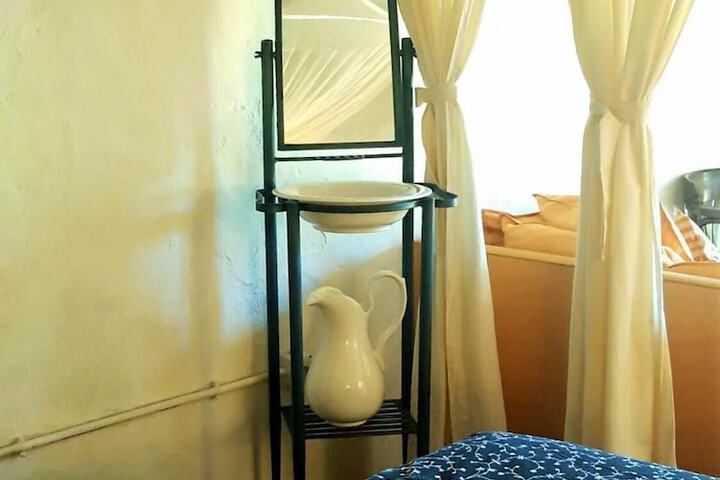 Room 15 of 43
