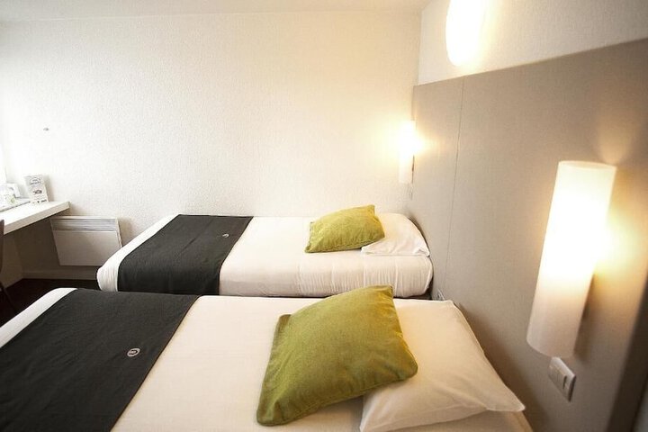 Room 7 of 22