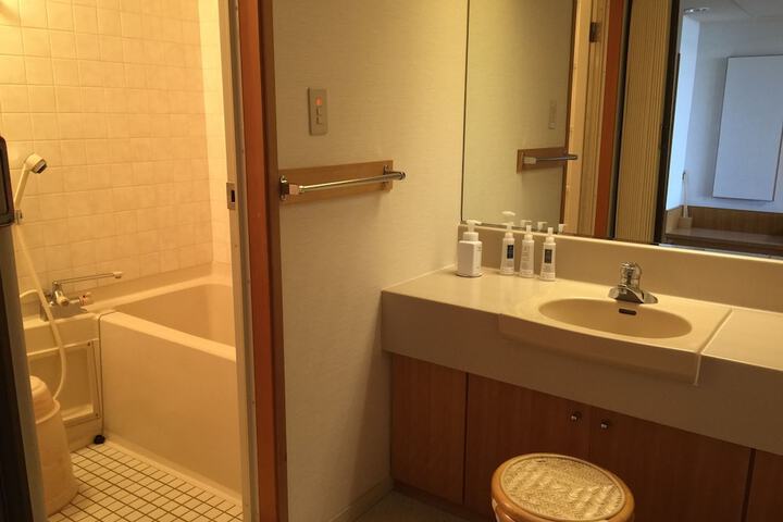 Clean Restrooms