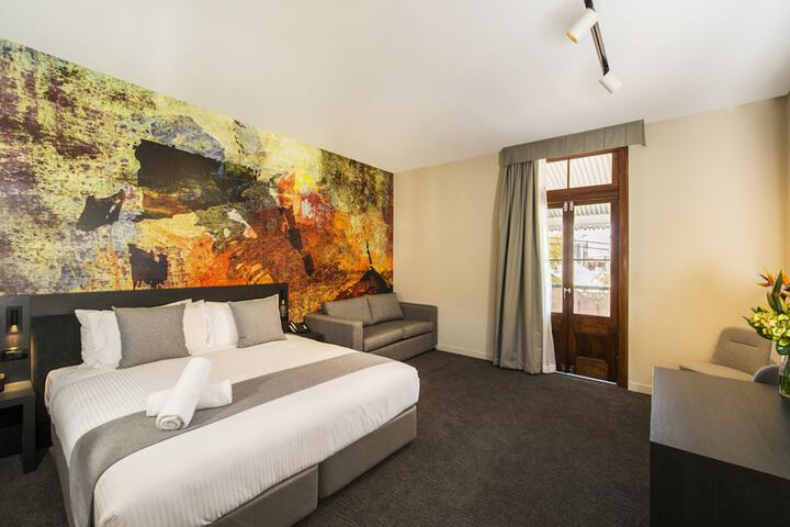 Room 7 of 40