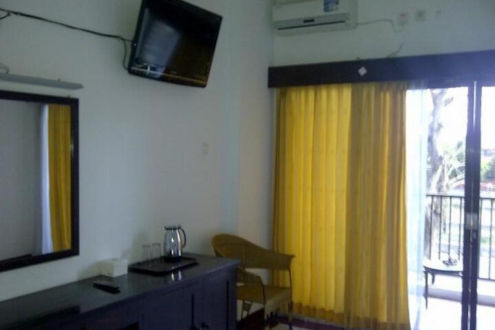 Room 3 of 5