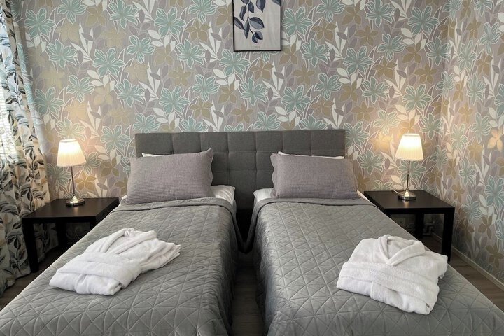 Room 50 of 108