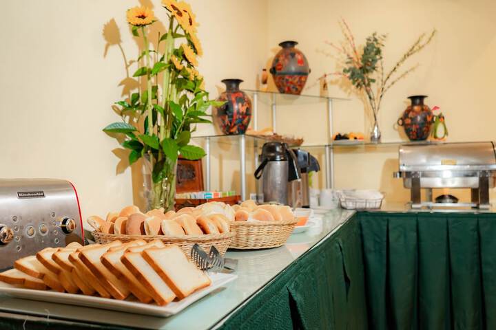 Breakfast/Coffee Service 54 of 69