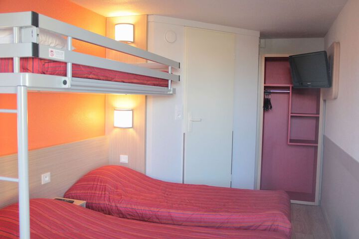 Room 6 of 23
