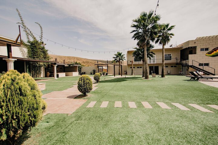 Terrace/Patio 9 of 28