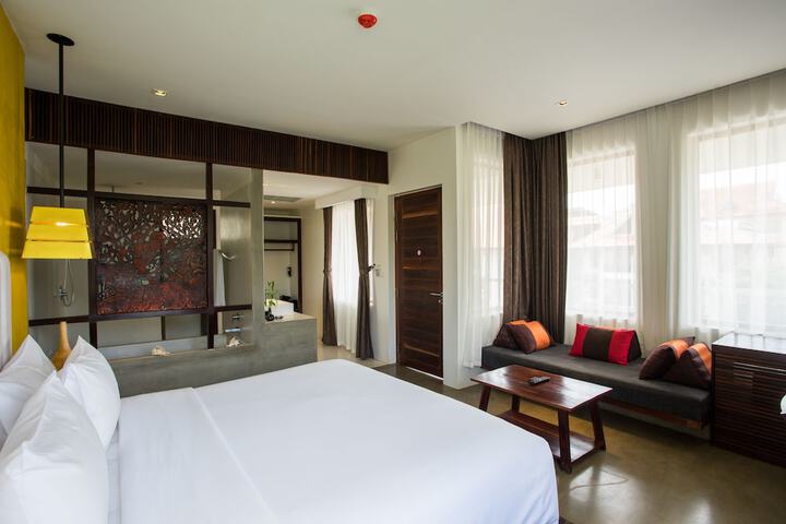 Room 85 of 169