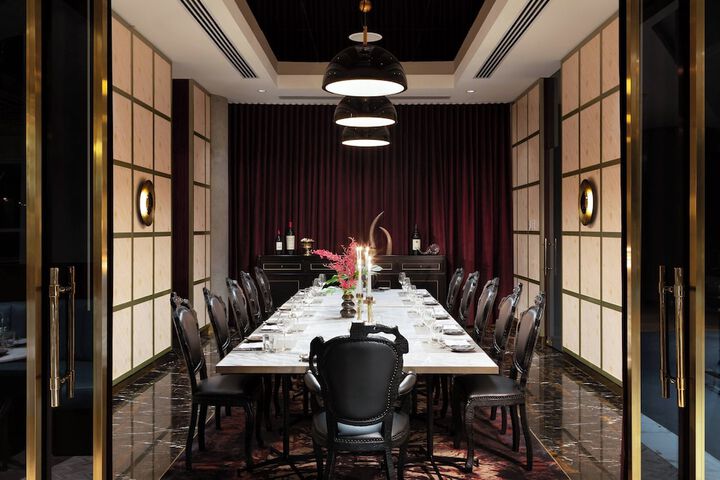 Dining 77 of 126