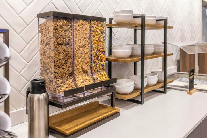 Breakfast/Coffee Service 61 of 83