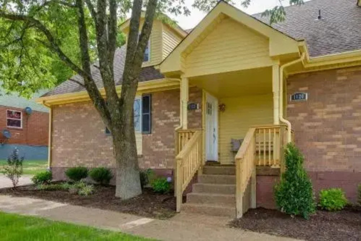 Photo of Gray Day Escape 2 bd 2 ba 15 min From Downtown!