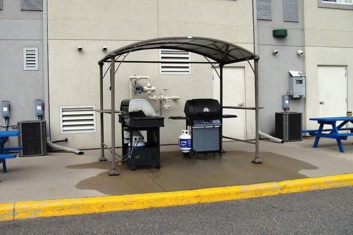BBQ/picnic area