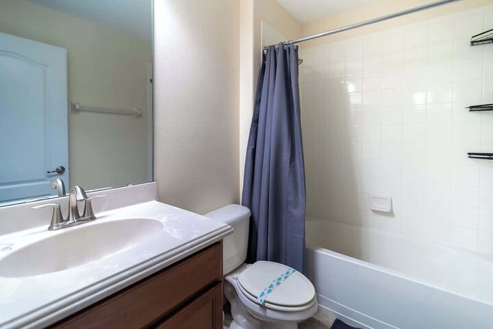 Room 25 of 60