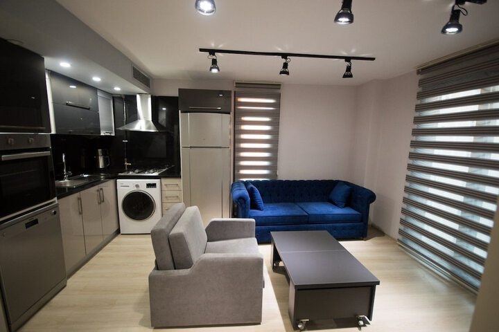Room 19 of 34