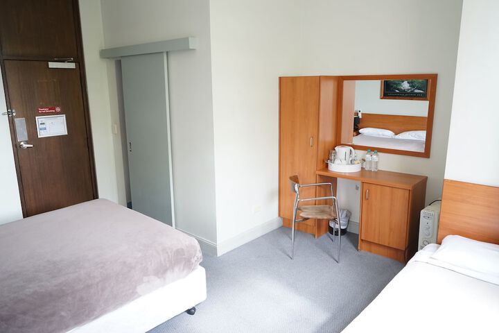 Room 22 of 47