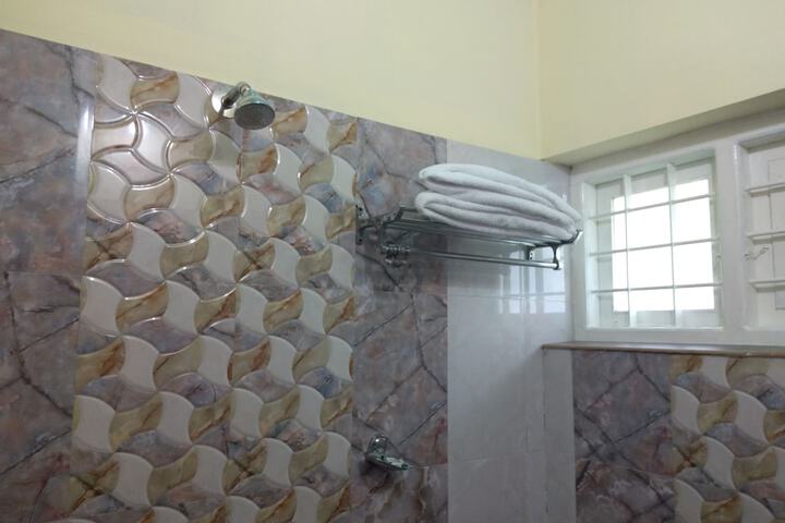 Room 12 of 12