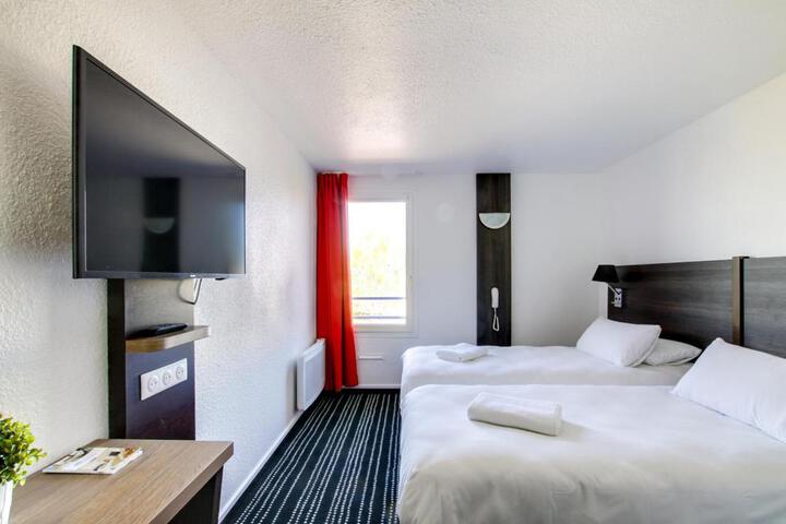Hotel 16 of 23