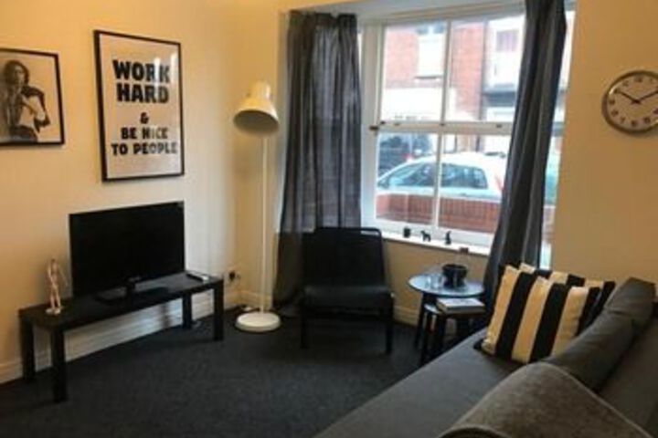 Room 16 of 19