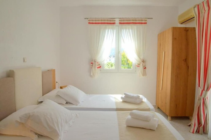 Room 19 of 34
