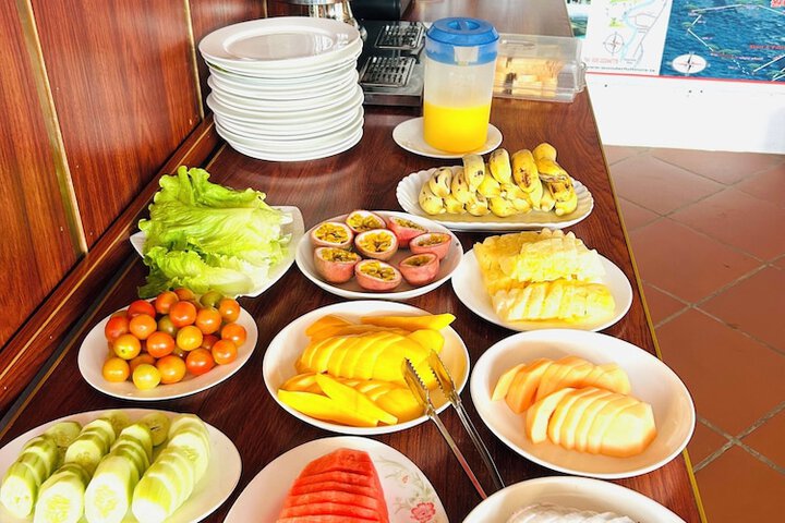 Breakfast/Coffee Service 114 of 155