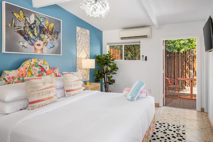 Room 21 of 151