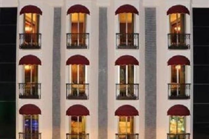 Grand Center Boutique Hotel