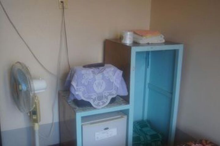 Room 28 of 32