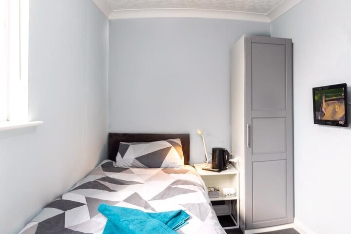 Room 2 of 24