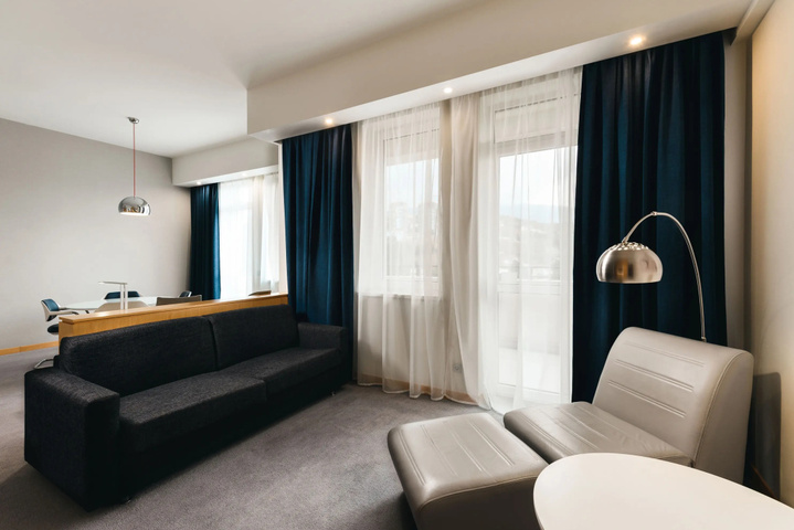 Room 11 of 22