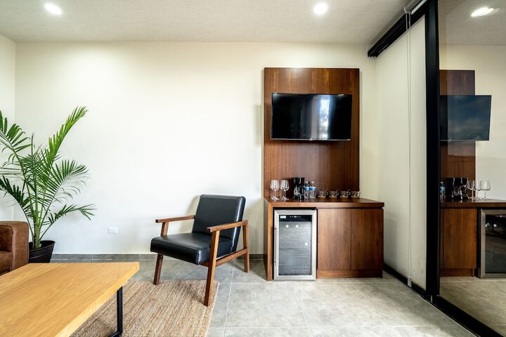 Room 11 of 22