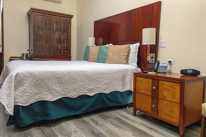 Room 15 of 63