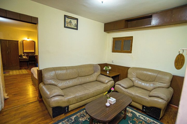 Room 16 of 23