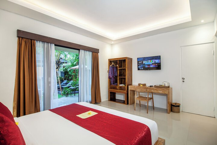 Room 8 of 32