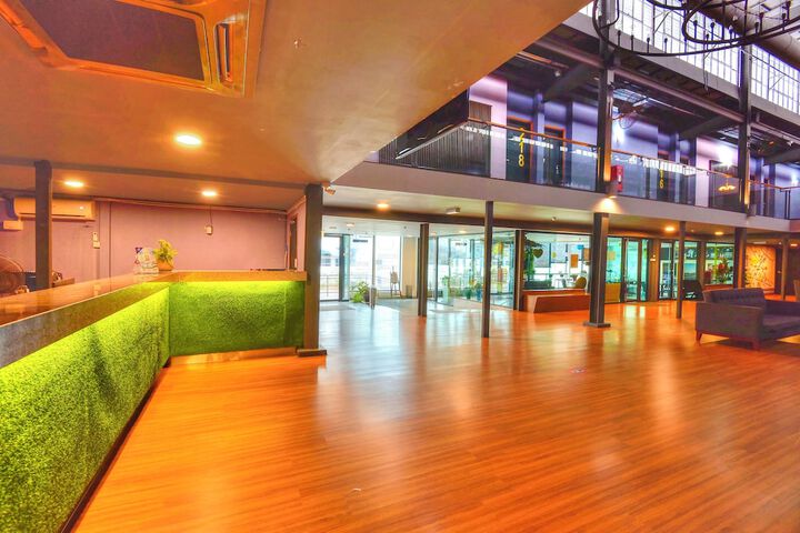 Hotel Lobby
