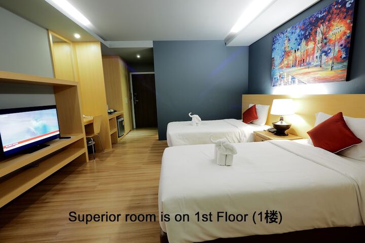 Room 15 of 66