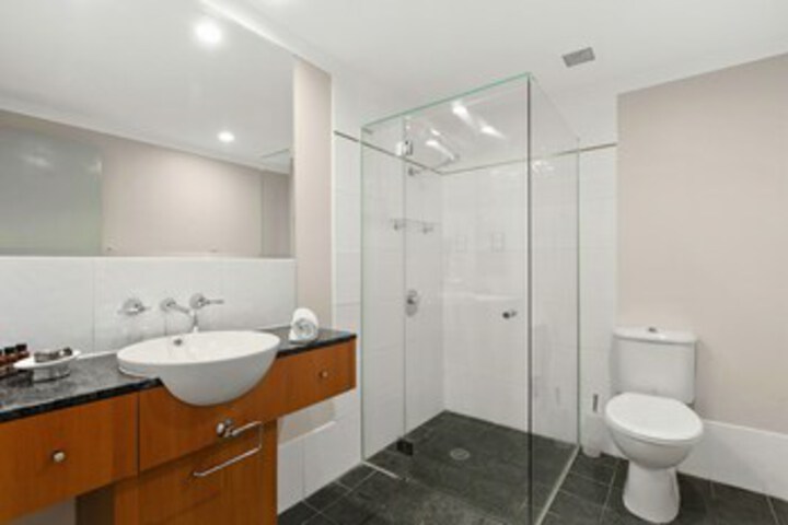 Room 8 of 22