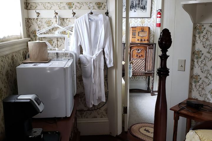 Room 20 of 100