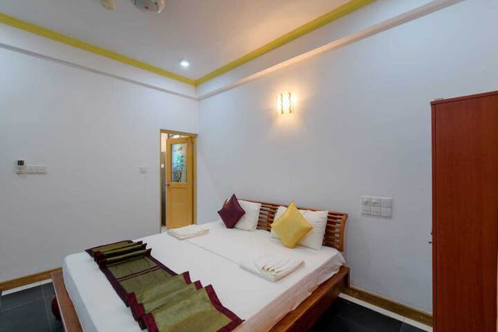 Room 5 of 29